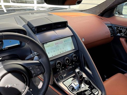 New 2024 Jaguar F-TYPE R image 7