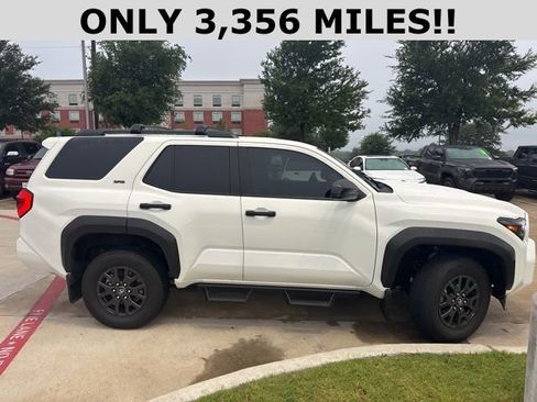Used 2026 Toyota 4Runner SR5 AWD/4WD image 2