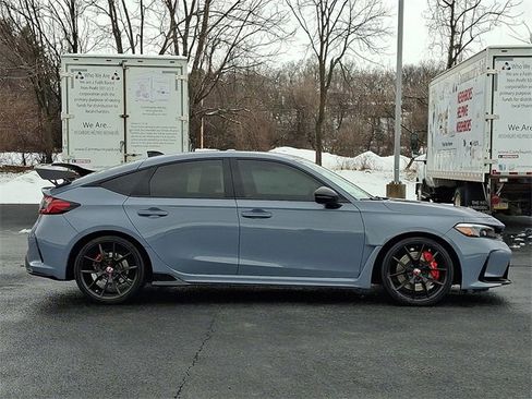 Used 2025 Honda Civic Type R image 10