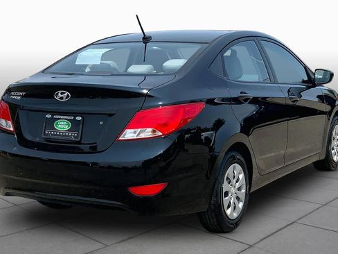 Used 2016 Hyundai Accent SE w/ Option Group 02 FWD image 11