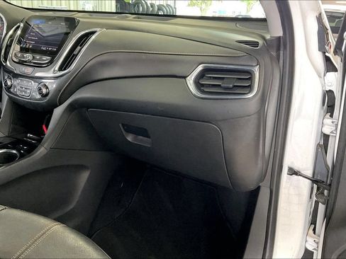 Used 2022 Chevrolet Equinox Premier FWD image 23