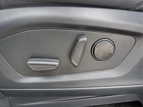 New 2026 Ford Explorer Active image 17