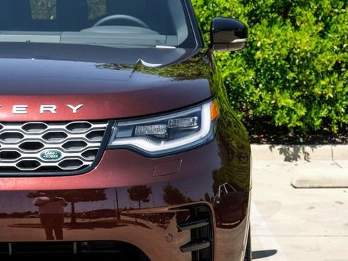 New 2026 Land Rover Discovery Limited Edition AWD/4WD image 64