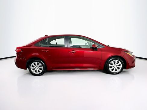 Used 2025 Toyota Corolla LE image 10