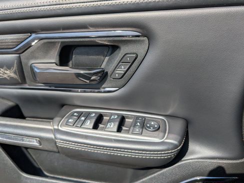 Used 2023 RAM 1500 Limited w/ Body Color Bumper Group AWD/4WD image 18