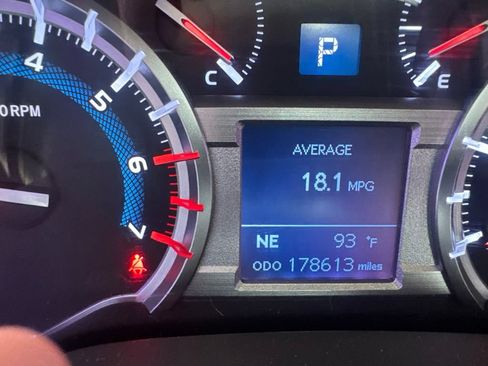 Used 2016 Toyota 4Runner SR5 RWD image 16