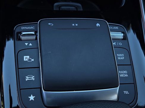 Used 2023 Mercedes-Benz GLB 250 4MATIC image 15