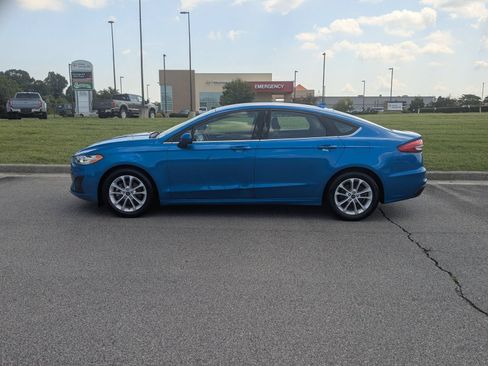 Used 2020 Ford Fusion SE FWD image 6