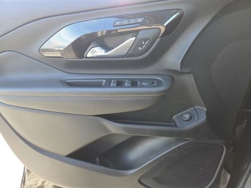 Used 2022 GMC Terrain AT4 image 34