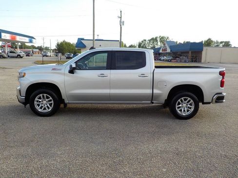 Used 2020 Chevrolet Silverado 1500 LT image 2