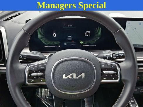 Used 2024 Kia Sorento S AWD/4WD image 19