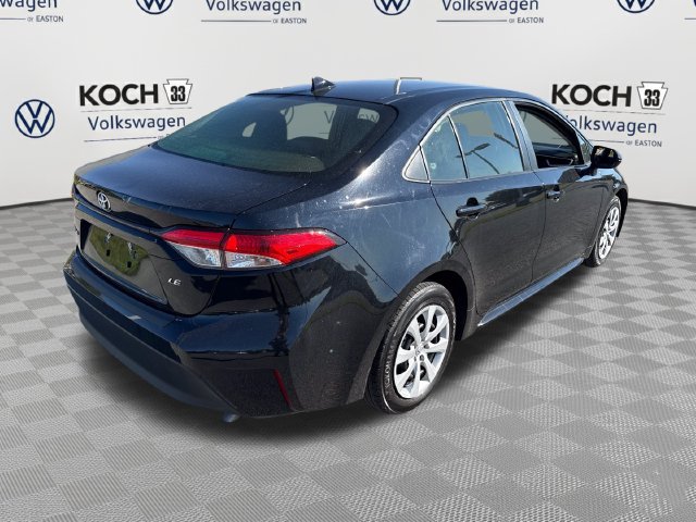 Used 2023 Toyota Corolla LE w/ Carpet Mat Package (TMS) FWD image 8