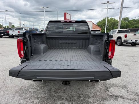 Used 2023 GMC Sierra 1500 Denali AWD/4WD image 11