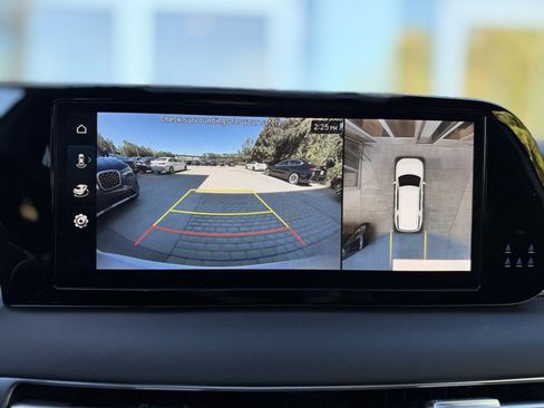 Used 2024 Hyundai Palisade Calligraphy image 23