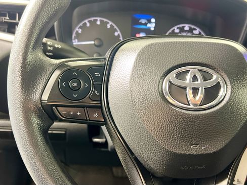 Used 2024 Toyota Corolla LE image 18