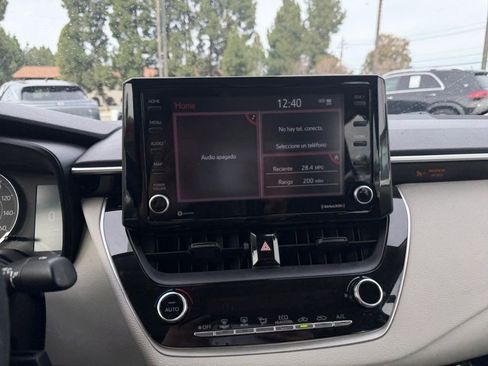 Used 2022 Toyota Corolla LE image 19