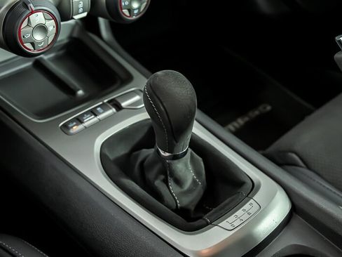Used 2015 Chevrolet Camaro Z/28 RWD image 25