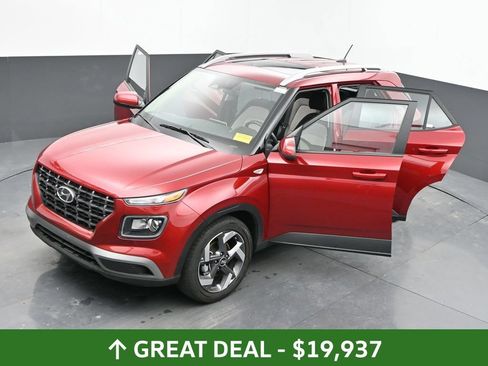 Used 2025 Hyundai Venue SEL FWD image 81