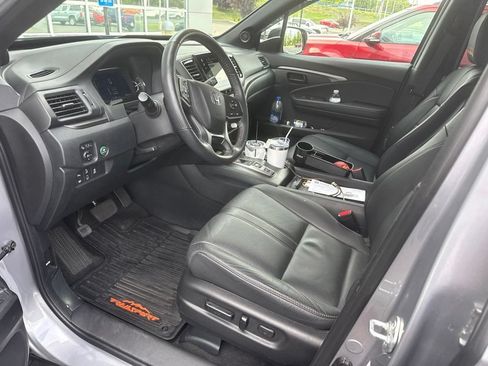 Used 2022 Honda Passport TrailSport image 5