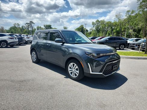 Used 2024 Kia Soul LX image 6