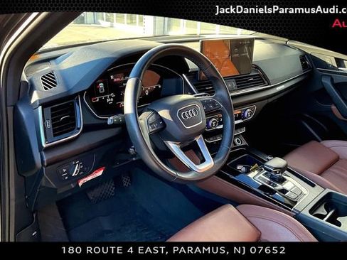 Used 2023 Audi Q5 2.0T Premium Plus w/ Premium Plus Package AWD/4WD image 11