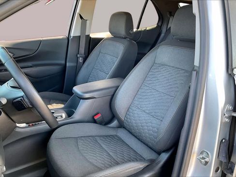 Used 2021 Chevrolet Equinox LT FWD image 9