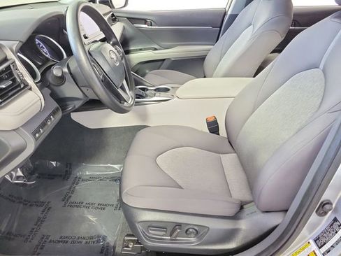 Used 2023 Toyota Camry LE FWD image 19