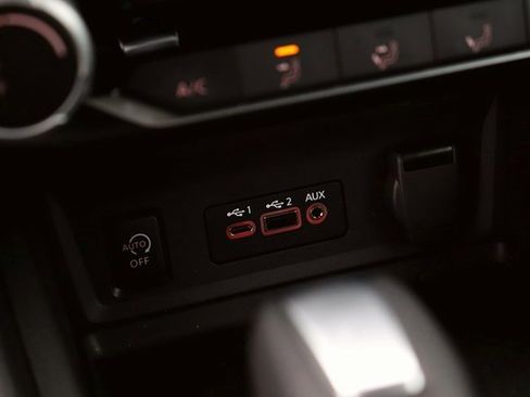 Used 2024 Nissan Sentra SV image 20