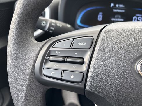 New 2026 Hyundai Venue SE image 20