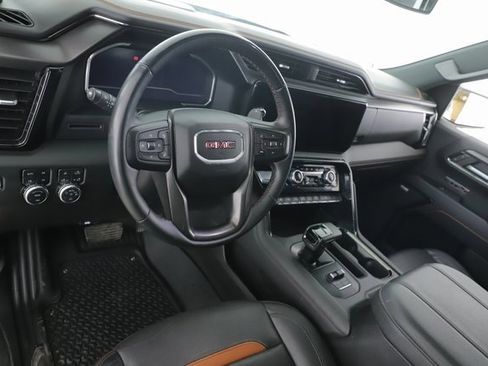 Used 2024 GMC Sierra 1500 AT4 w/ AT4 Preferred Package image 17