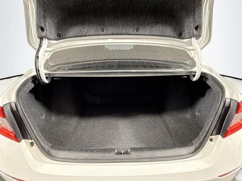 Used 2019 Honda Accord Touring image 28