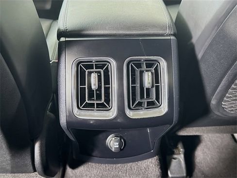 Certified 2024 Kia Sorento S image 27