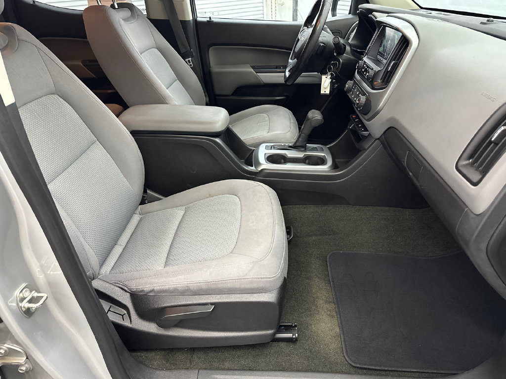 Used 2016 Chevrolet Colorado LT w/ LT Convenience Package RWD image 13
