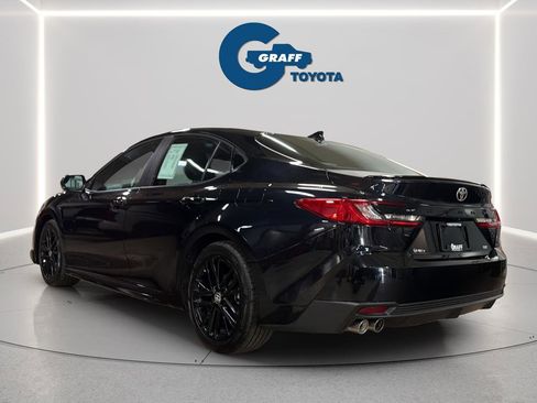 Used 2026 Toyota Camry SE FWD image 10