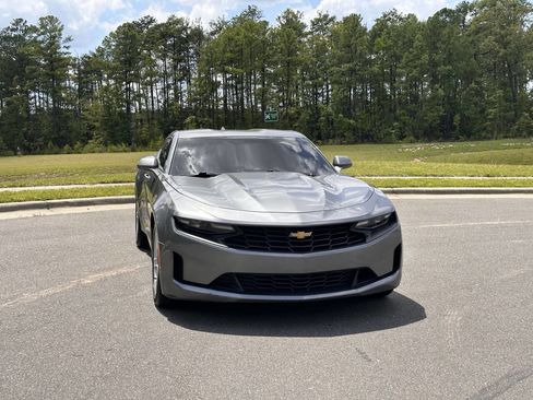 Used 2020 Chevrolet Camaro LT image 1
