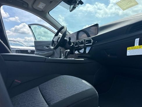 New 2026 Nissan Sentra SV w/ SV Convenience Package FWD image 17