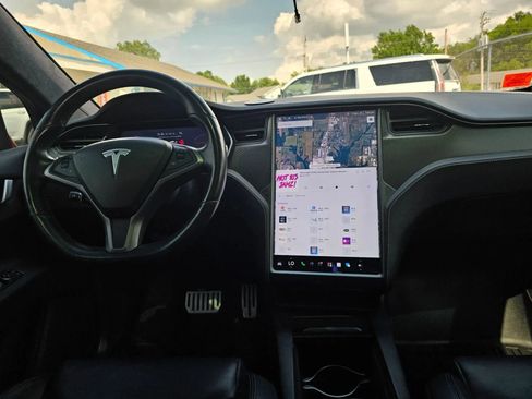 Used 2020 Tesla Model X Performance AWD/4WD image 28