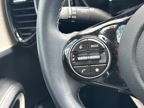 Certified 2024 Kia Soul GT-Line FWD image 16