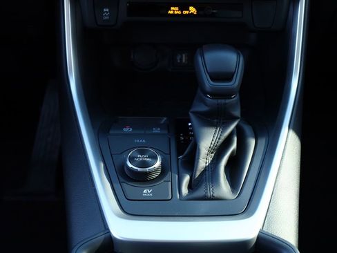 New 2025 Toyota RAV4 XLE image 14