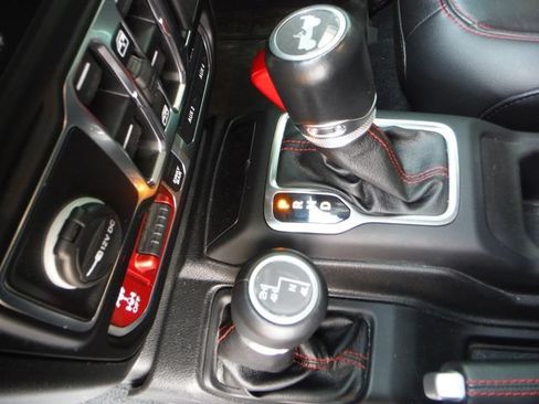 Used 2021 Jeep Wrangler Unlimited Rubicon w/ Dual Top Group AWD/4WD image 20