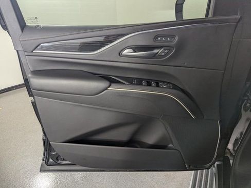 Used 2023 Cadillac Escalade V image 10