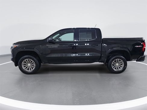 Certified 2023 Chevrolet Colorado LT w/ LT Convenience Package II image 11