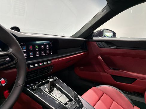 Used 2025 Porsche 911 GTS image 24