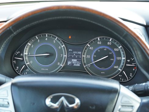 Used 2016 INFINITI QX80 4WD w/ Deluxe Technology Package image 38