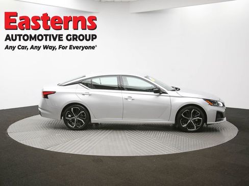 Used 2024 Nissan Altima 2.5 SR image 44