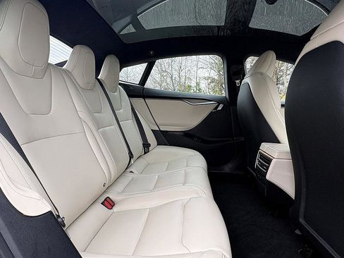 Used 2020 Tesla Model S Performance image 12