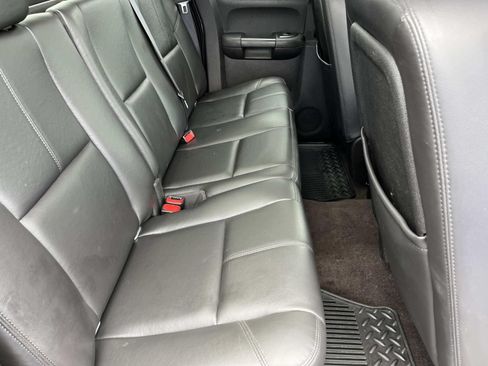 Used 2009 GMC Sierra 2500 SLT w/ SLT Convenience Package AWD/4WD image 19
