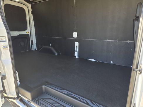 New 2026 Ford Transit 250 148 Medium Roof w/ Load Area Protection Package RWD image 26