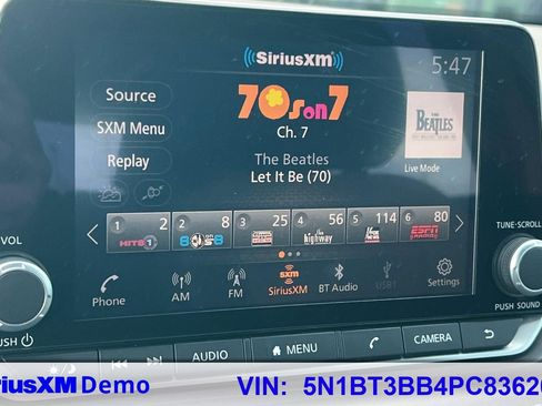 Used 2023 Nissan Rogue SV image 25