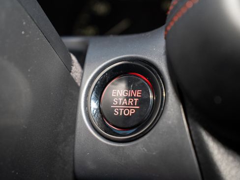 Certified 2024 Honda HR-V Sport image 31